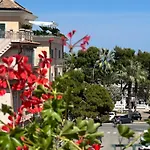 La Barchetta *