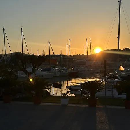 La Barchetta 公寓 *